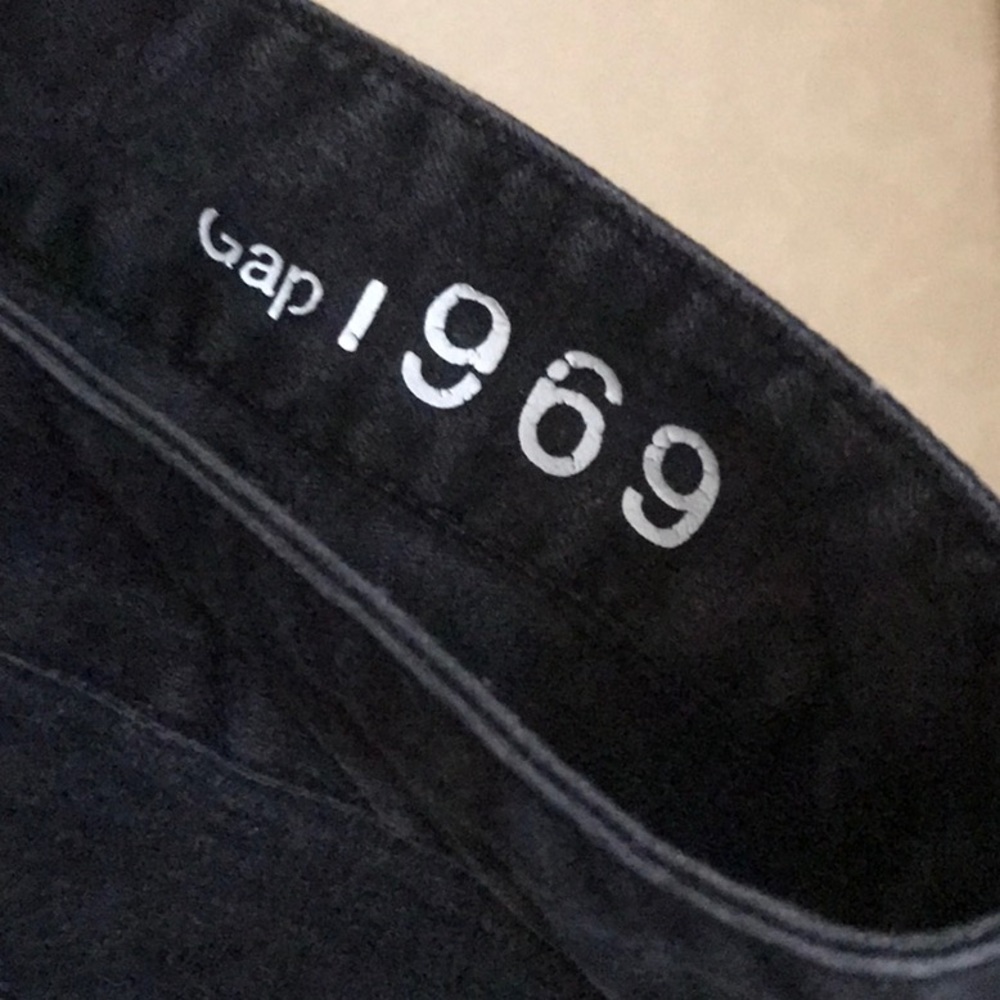 GAP Jeans - Boot Cut - Picture 5 of 7